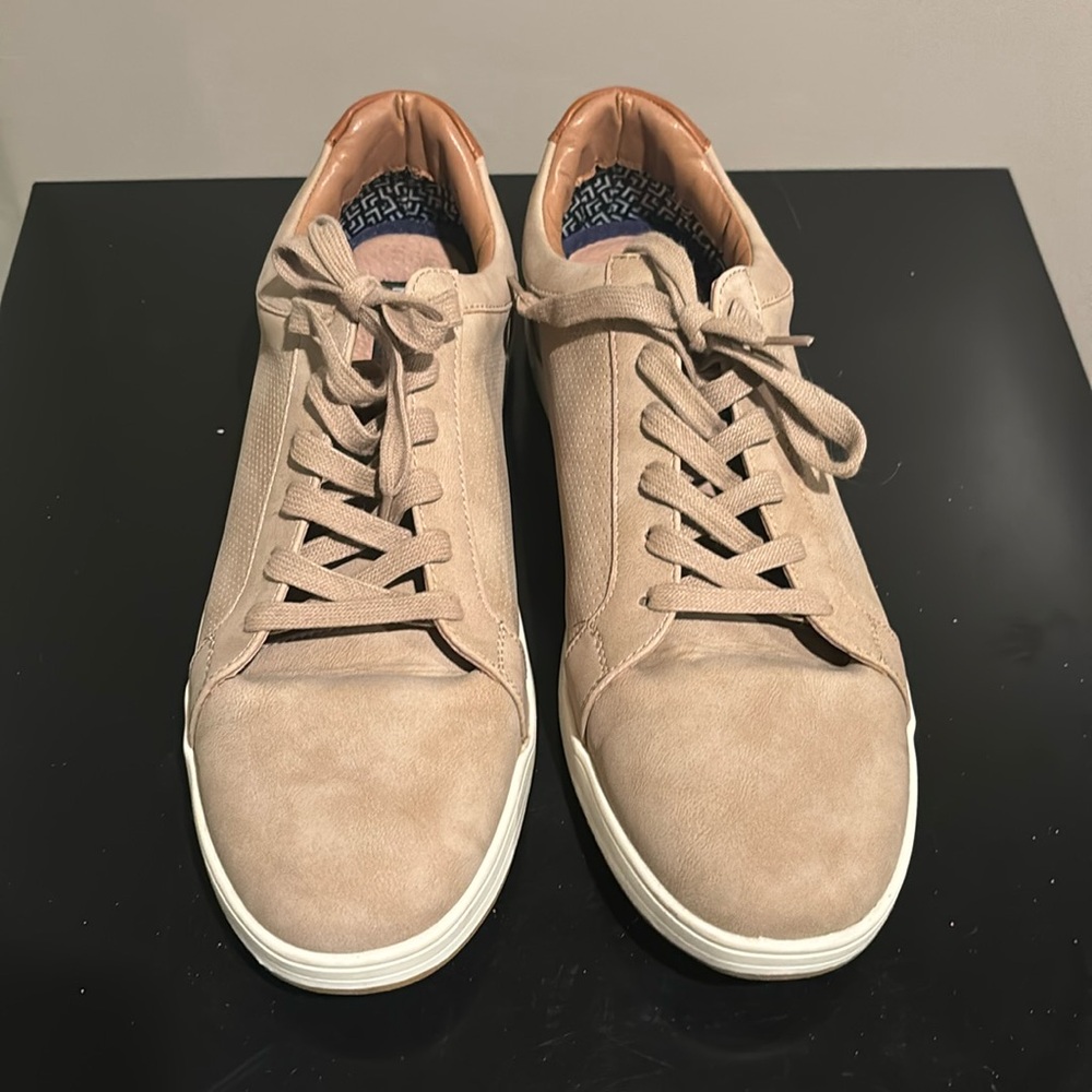 Men’s Madden Size 12 taupe shoes